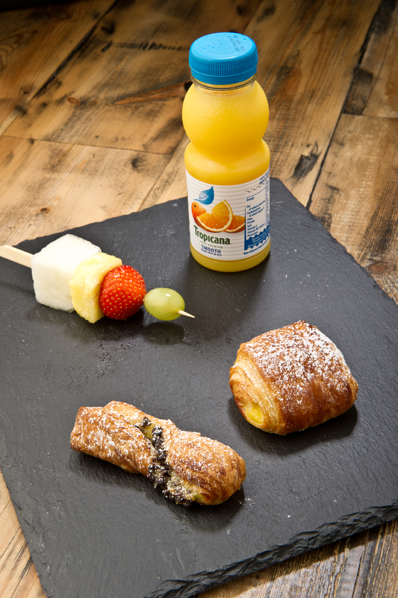 Fruit and pastries breakfast catering