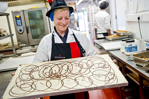 Dessert catering preparation